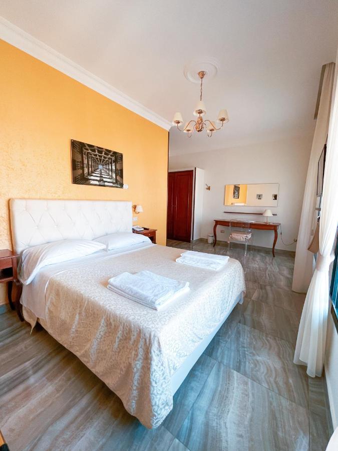 Neapolitantrips Hotel Εξωτερικό φωτογραφία