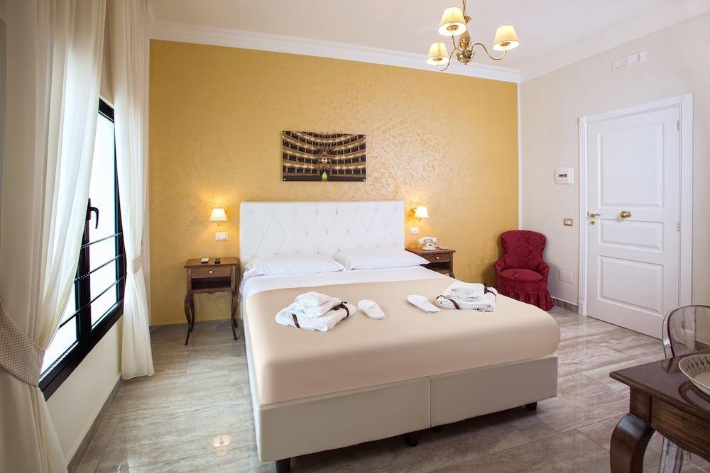 Neapolitantrips Hotel Εξωτερικό φωτογραφία